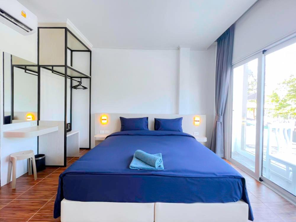 Hotel 88 House Patong Extérieur photo