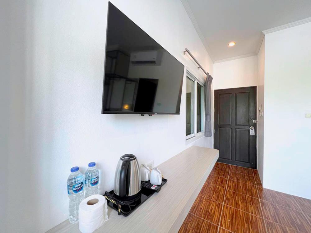 Hotel 88 House Patong Extérieur photo