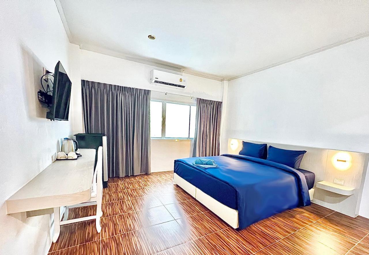 Hotel 88 House Patong Extérieur photo
