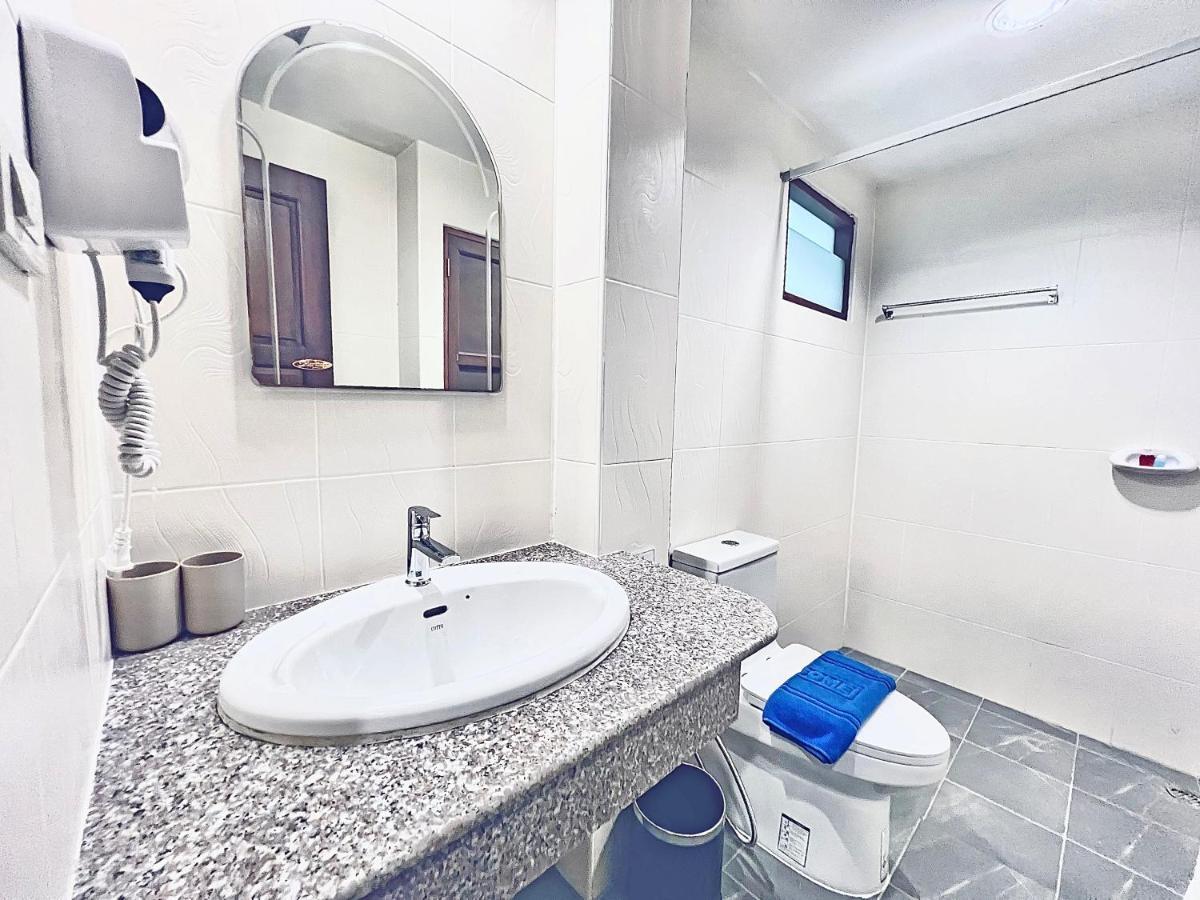 Hotel 88 House Patong Extérieur photo