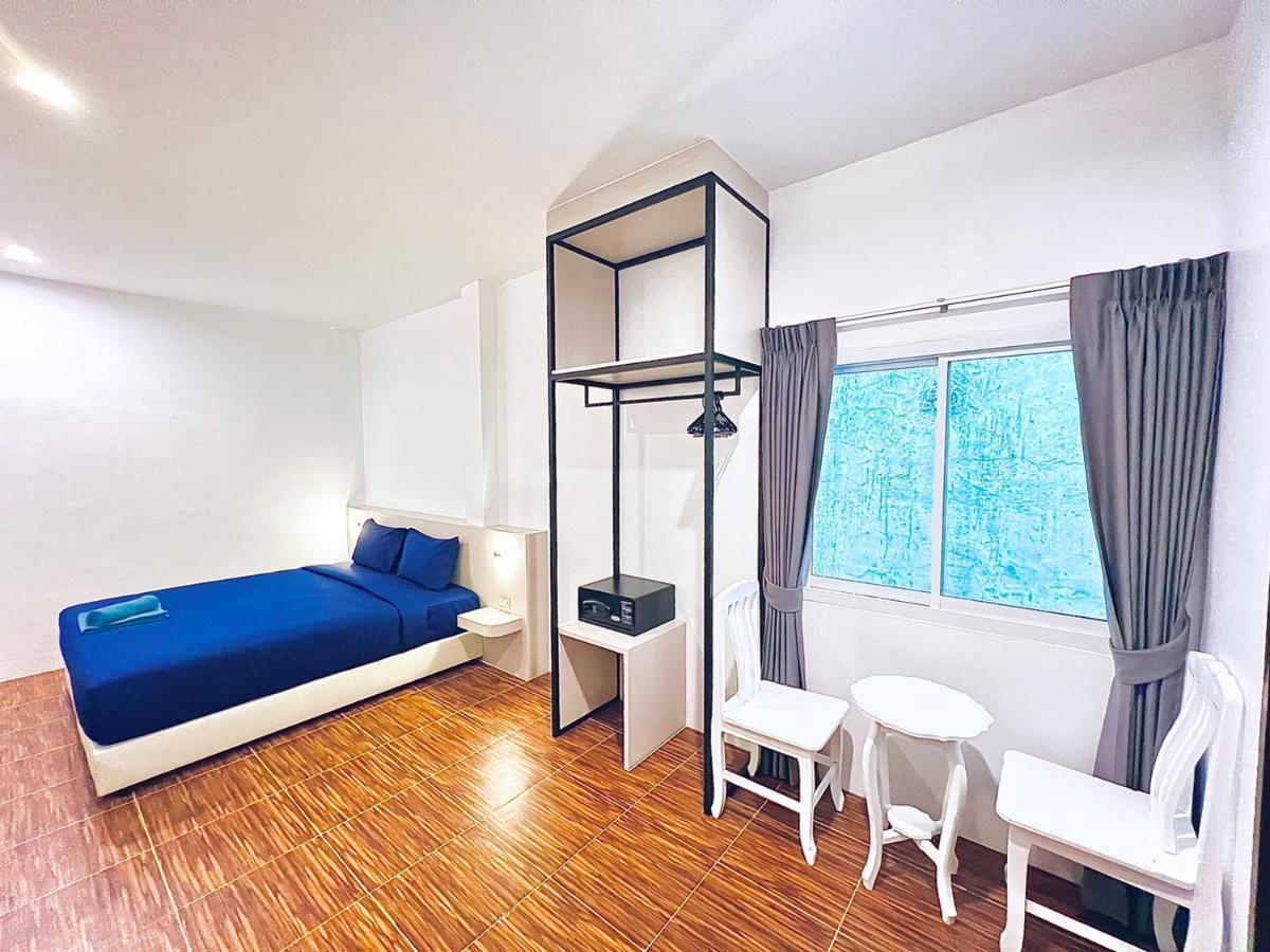 Hotel 88 House Patong Extérieur photo