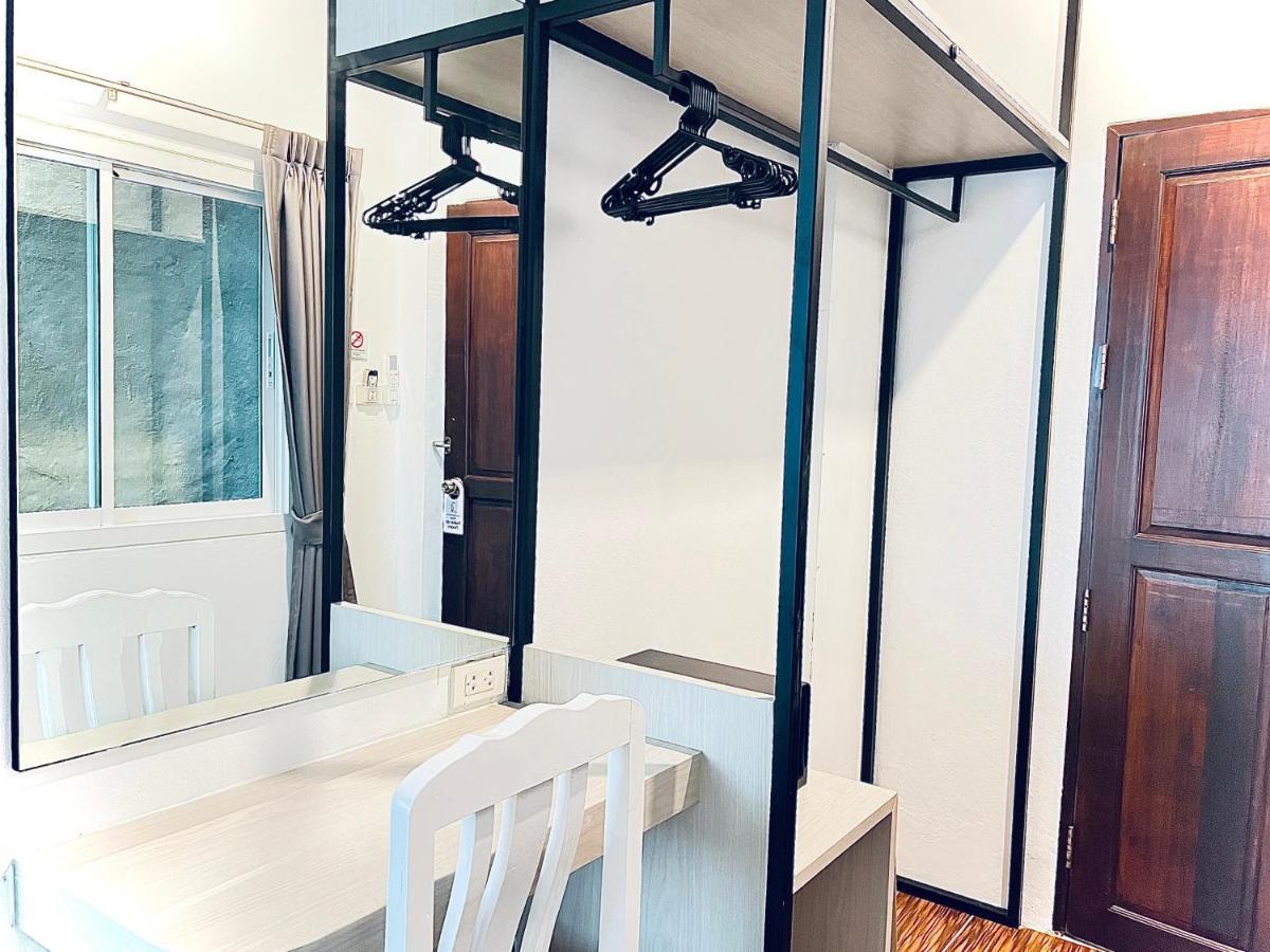 Hotel 88 House Patong Extérieur photo