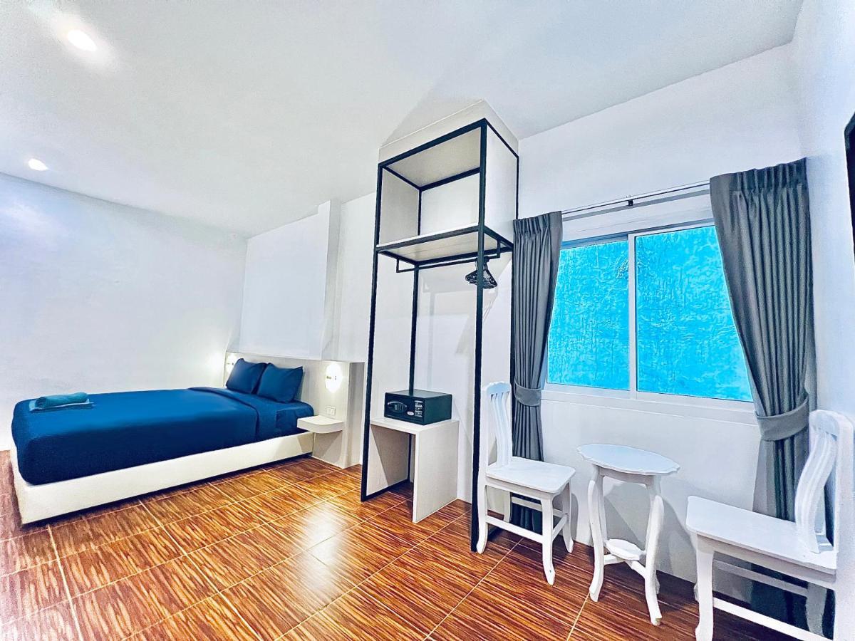 Hotel 88 House Patong Extérieur photo